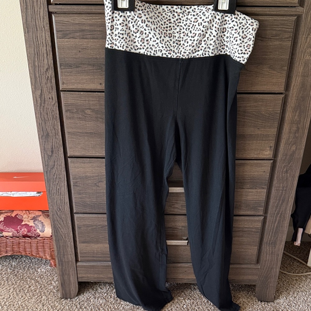 Victoria's Secret Black Leggings with Leopard Print Waistband